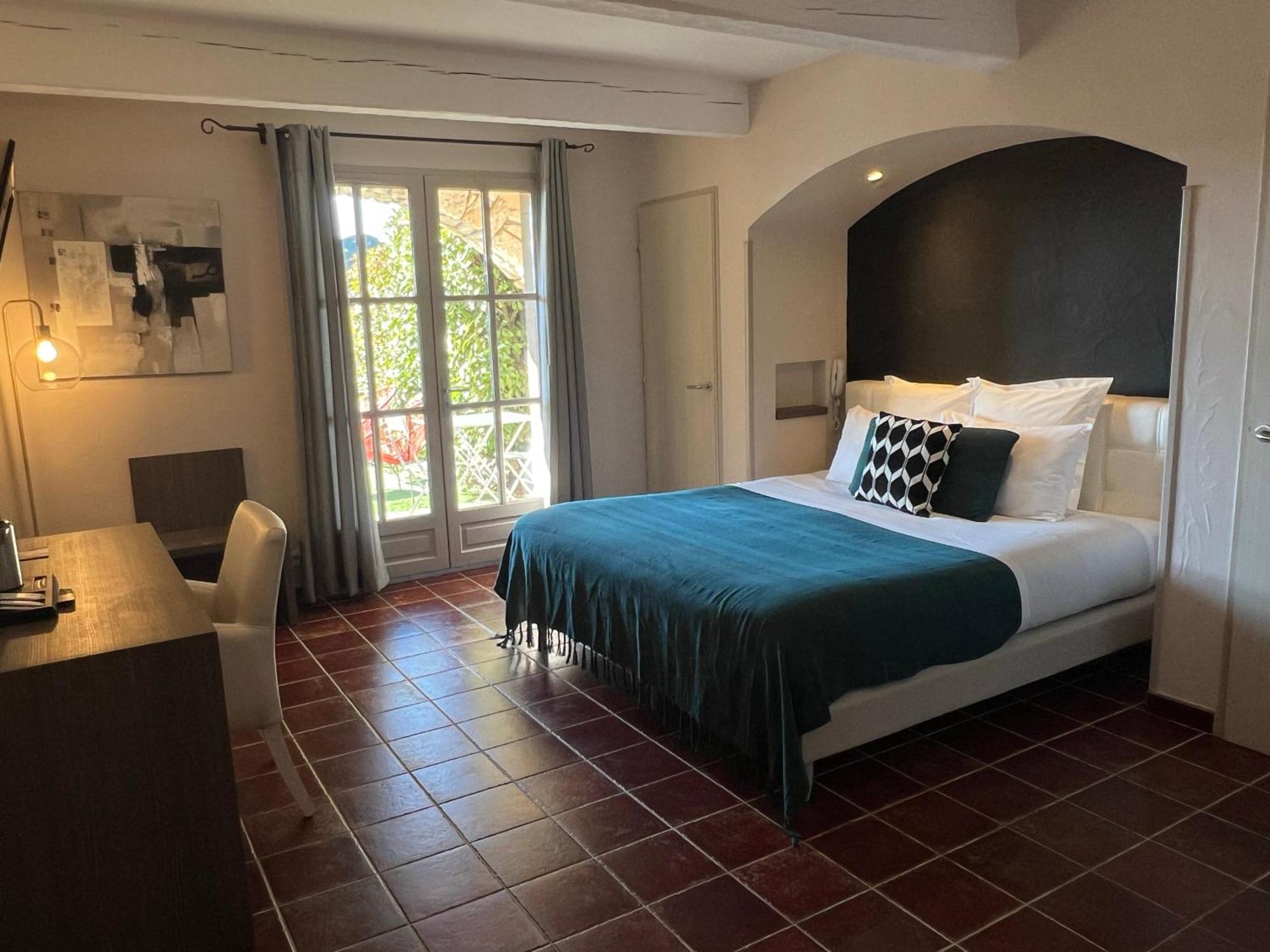 Logis Hotel Restaurant La Bergerie Aragon Exterior foto