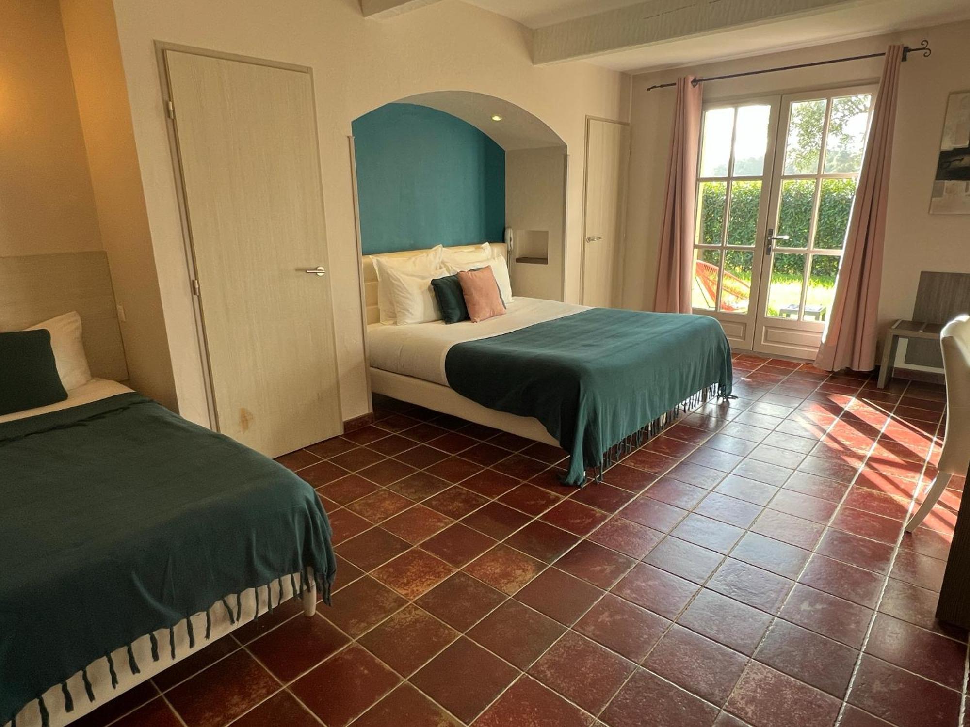 Logis Hotel Restaurant La Bergerie Aragon Cameră foto